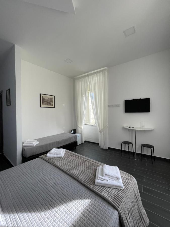 Le Porte Di Napoli - Rooms Eksteriør bilde